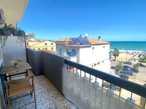 Hostal Oltremare Rooms