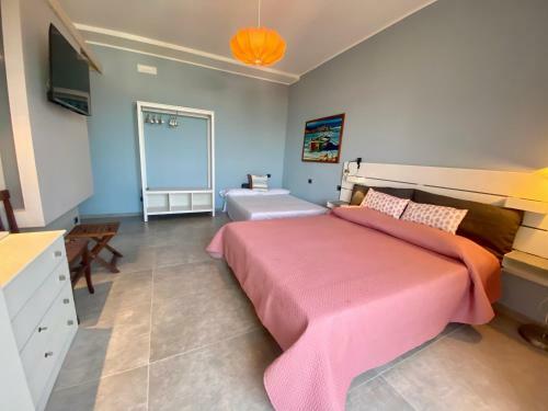 Hostal Oltremare Rooms