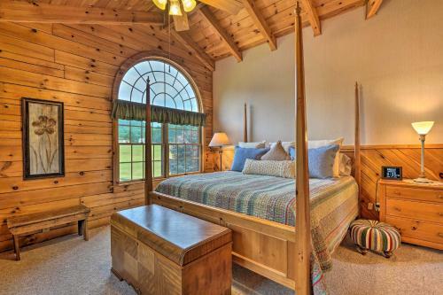 Pet-friendly Canton Cabin With Porch And Grill!