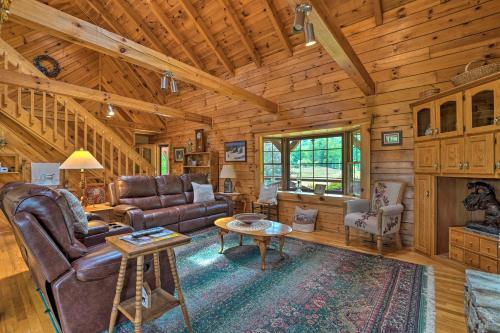 Pet-friendly Canton Cabin With Porch And Grill!