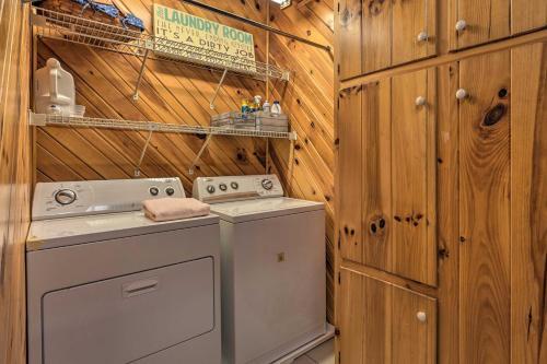 Pet-friendly Canton Cabin With Porch And Grill!