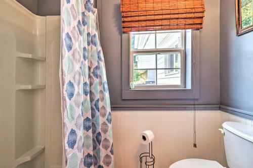 Charming Cottage Less Than 15 Mi To Downtown Asheville!
