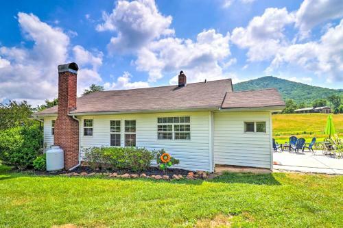 Charming Cottage Less Than 15 Mi To Downtown Asheville!