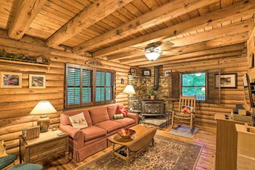 Serene Brevard Cabin About 7 Mi To State Forest!