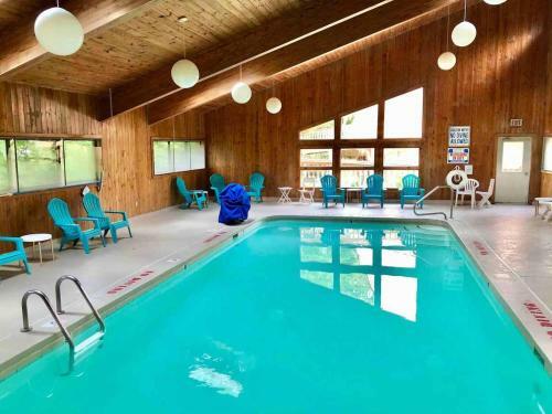 3br 2ba Mountain Condo Sleeps 6 Indoor Pool