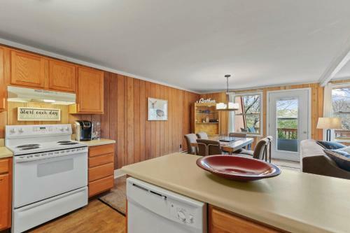 3br 2ba Mountain Condo Sleeps 6 Indoor Pool