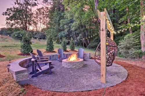 Gorgeous Asheville Home - 6 Mi To Downtown!
