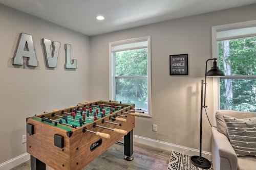 Gorgeous Asheville Home - 6 Mi To Downtown!