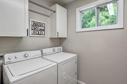 Gorgeous Asheville Home - 6 Mi To Downtown!
