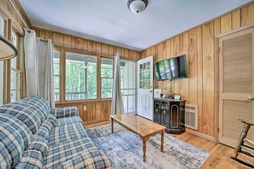 Peaceful Dog-friendly Cottage In Natl Forest