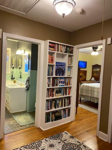 Uptown Oasis Eclectic Cottage