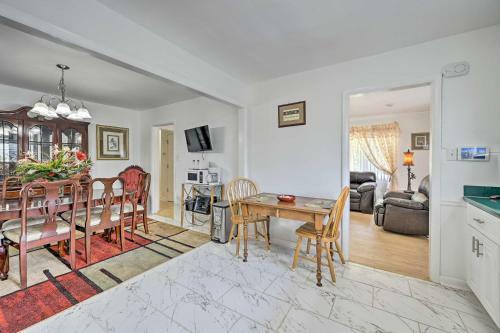 Quaint Greensboro Home Less Than 4 Mi To Downtown!