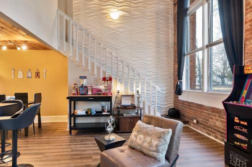 Apartamento Unique Historic Loft, 18ft Ceilings, W/game Room