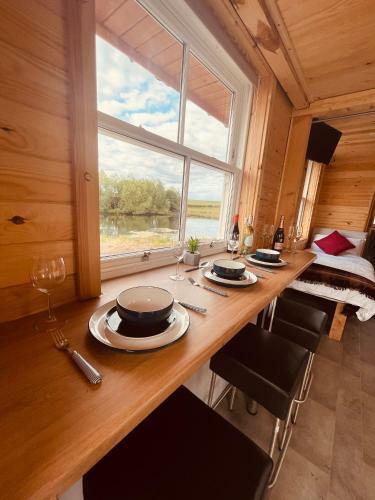 East Learmouth Lakeside Lodges