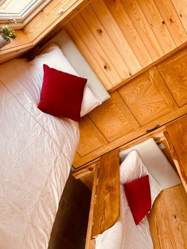 East Learmouth Lakeside Lodges