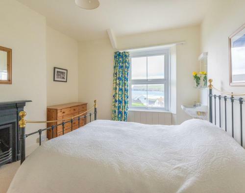 Pentire View 3