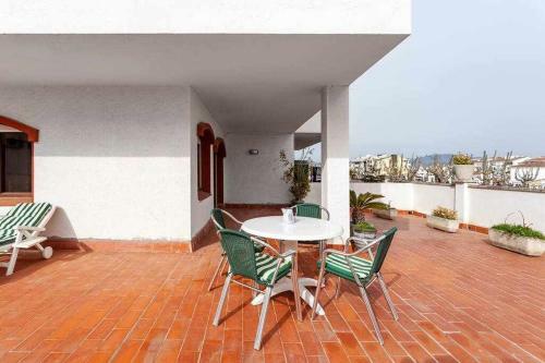 Apartamento Con Gran Terraza En Empuriabrava