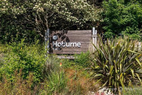 Modern, Picture-perfect, 2-bedroom Home, Parking