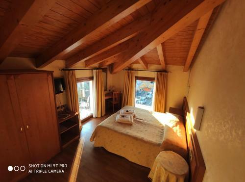 Azzano Holidays B&B
