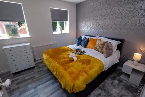 Stunning 2 Bed Home Sleeps 4 London!