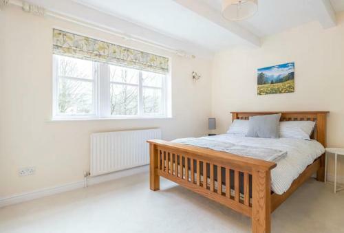 Stunning 2 Bed Cottage In Saddleworth
