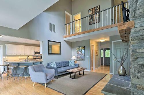 Grand Pisgah Forest Home On Secluded 5 Acres!