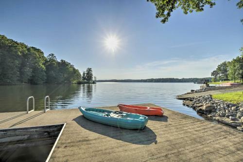 The Hycove Hyco Lake Getaway With Boat Dock!