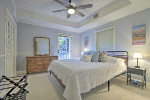 The Hycove Hyco Lake Getaway With Boat Dock!