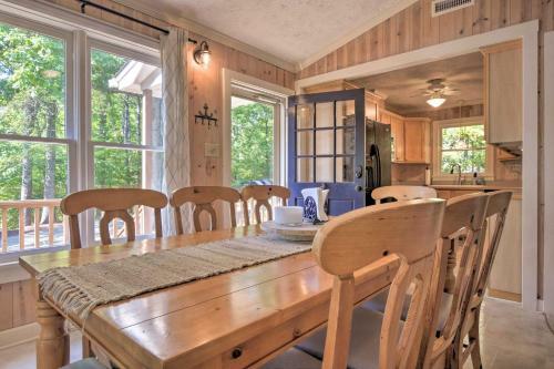 The Hycove Hyco Lake Getaway With Boat Dock!