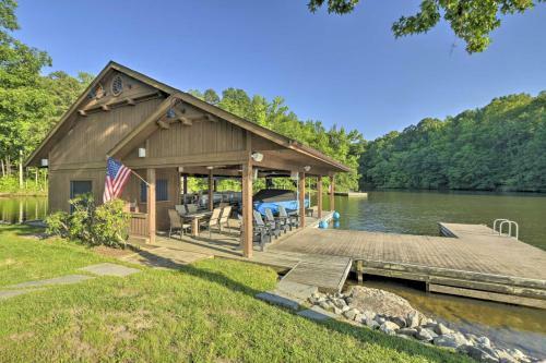 The Hycove Hyco Lake Getaway With Boat Dock!