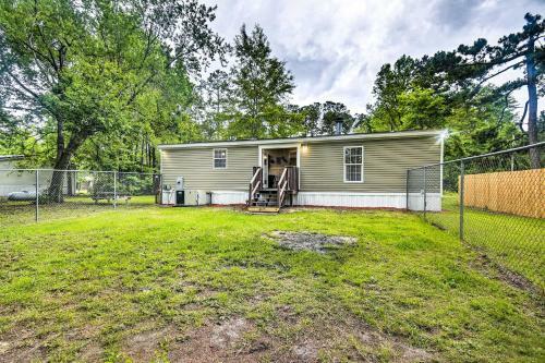 Charming Supply Home Less Than 2 Mi To Holden Beach!