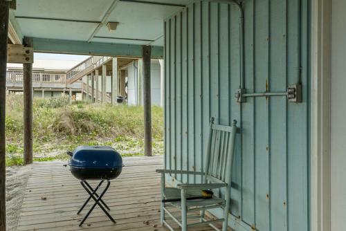 Admiral's Quarters By Oak Island Accommodations