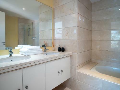 Apartamento 41 La Cala Golf, Beautiful 2 Bedroom Townhouse
