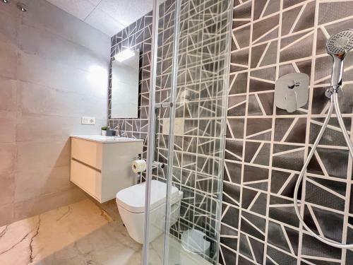 Modern Two Bedroom Ground Floor Apartment Duly7