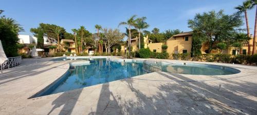 Precioso Apartamento En Complejo Con Piscina