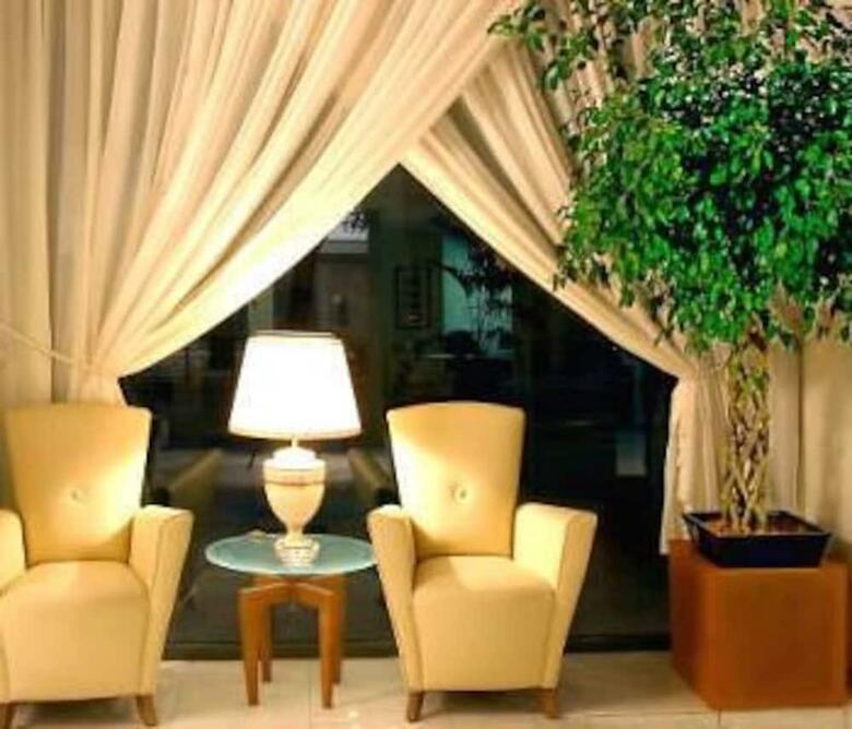 Hotel Golden City