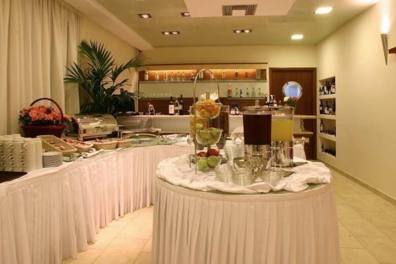 Hotel Golden City