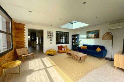 Sublime House With Garden In La Rochelle!