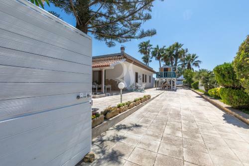 Villa Sentinella Con Piscina A Torre Dell'orso