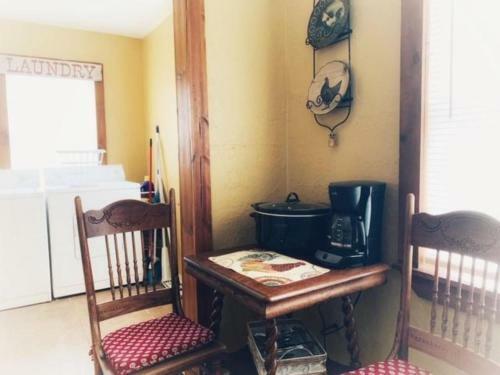 4 Bed Cozy Cowboy Home-weekly Rates! 2 Mi To Post