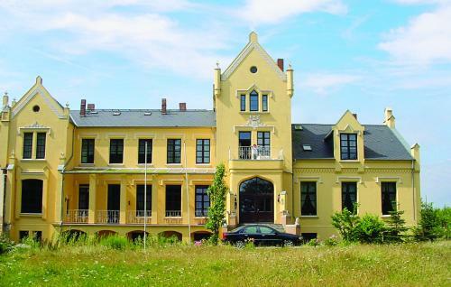 Herrenhaus Mit Pool
