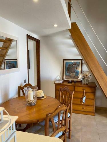 Precioso Apartamento Con 2 Piscinas.