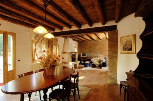 Agroturismo Agriturismo Le 4 Rose