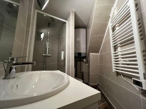 Apartamento H�lios, Appartement R�nov�, Proche Hyper Centre.