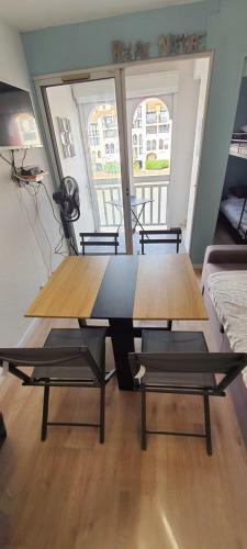 Apartamento Superbe Studio R�nov� Avec Vue, Piscine Et Balcon