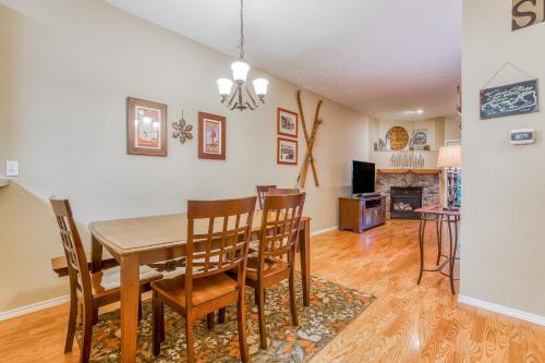 Collins Lake Condo