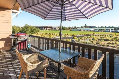 Deschutes Nest