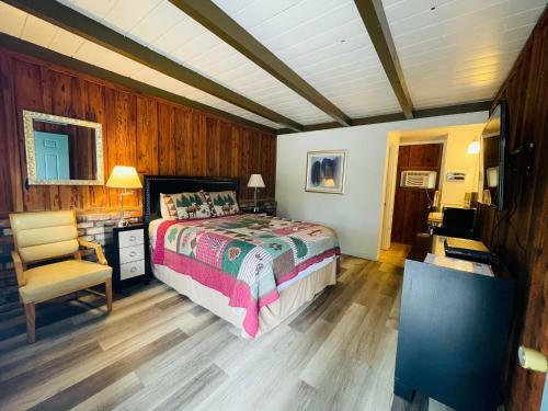 Hotel Riverfront Lodging