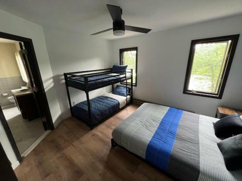 Lakefront Residence 4bd 4ba Hottubsaunakaya?s