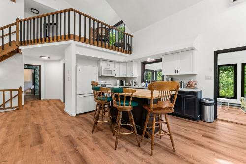 Lakefront Residence 4bd 4ba Hottubsaunakaya?s